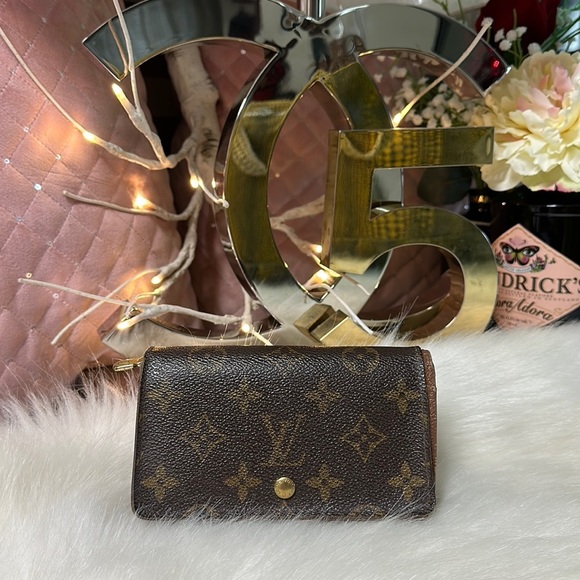 Louis Vuitton Handbags - AUTHENTIC LOUIS VUITTON MONOGRAM PORTE MONNAIE BILLETS TRESOR BIFOLD WALLET